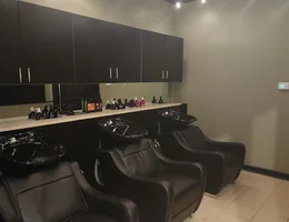 Premier 31 Salon