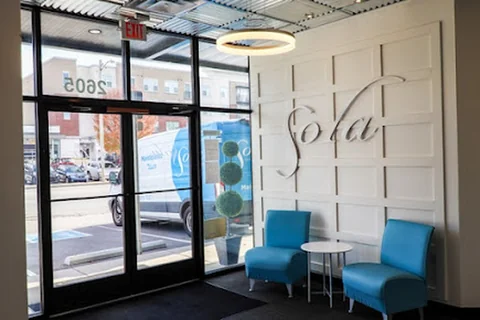 Photo Sola Salon Studios