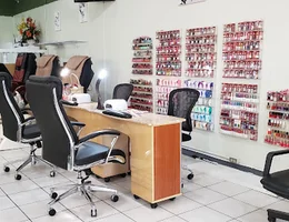 Sylvia Huong Giang Beauty Salon