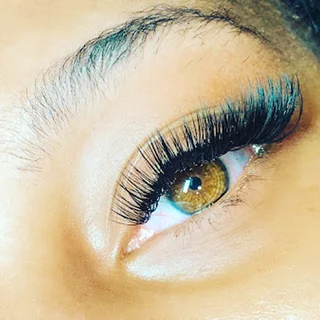 Photo GIRLKIN Lashes