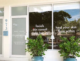 Habits Skin Lab