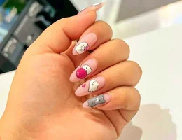 Honey Nail Salon