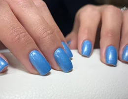 Nails Manhattan