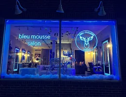 Bleu Mousse Salon