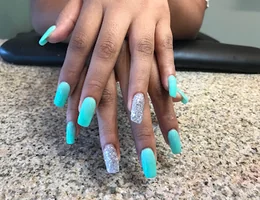 Ladue Nails & Spa