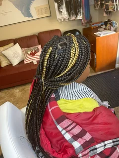 Photo MD round the world African hair salons